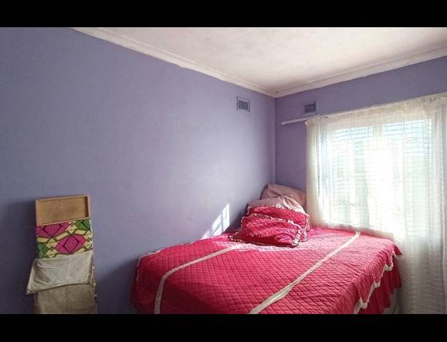 3 BEDROOM HOUSE FOR SALE IN KWAMASHU